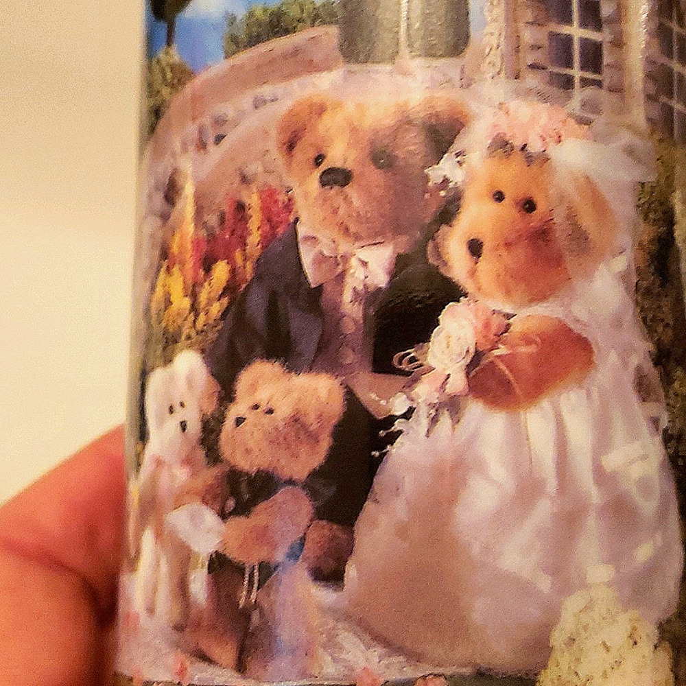 Five Boyd's Bear Mugs includes (5)